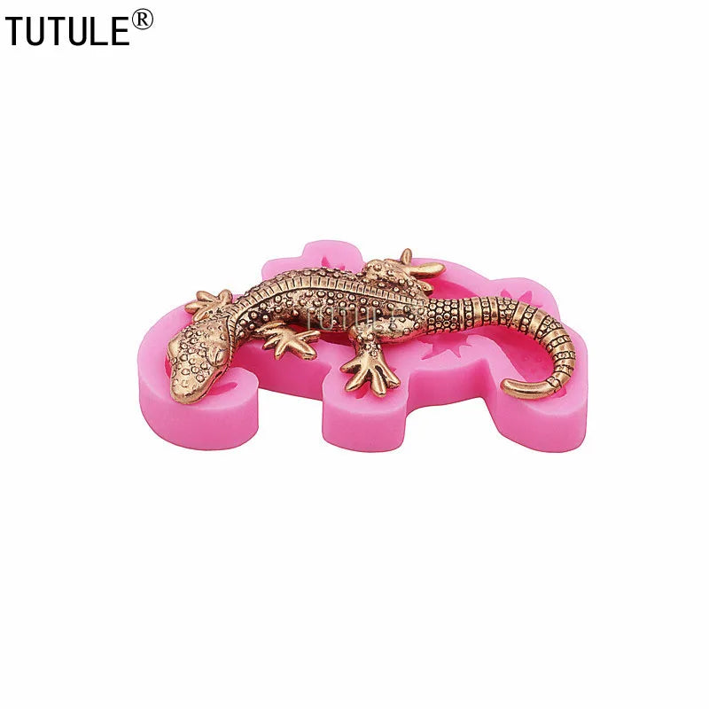 Lizard Flexible Silicone Mold Use with Resin,Use with Resin,Polymer Clays,3D Lizard Gecko Shape Design Food-Grade Silicone Mold